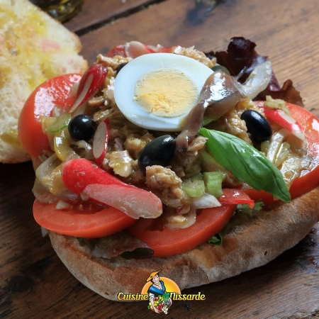 Niçoise Cuisine: A Mediterranean Culinary Treasure